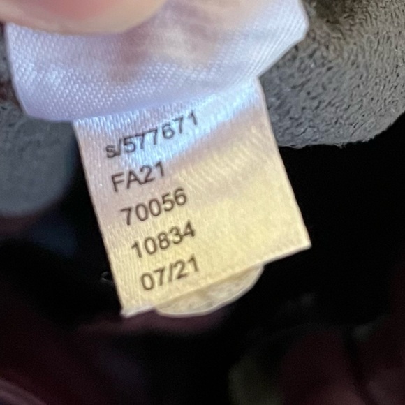 Anne Taylor Petite The Petite Faux Leather Easy Straight Crop Pant - Picture 11 of 16